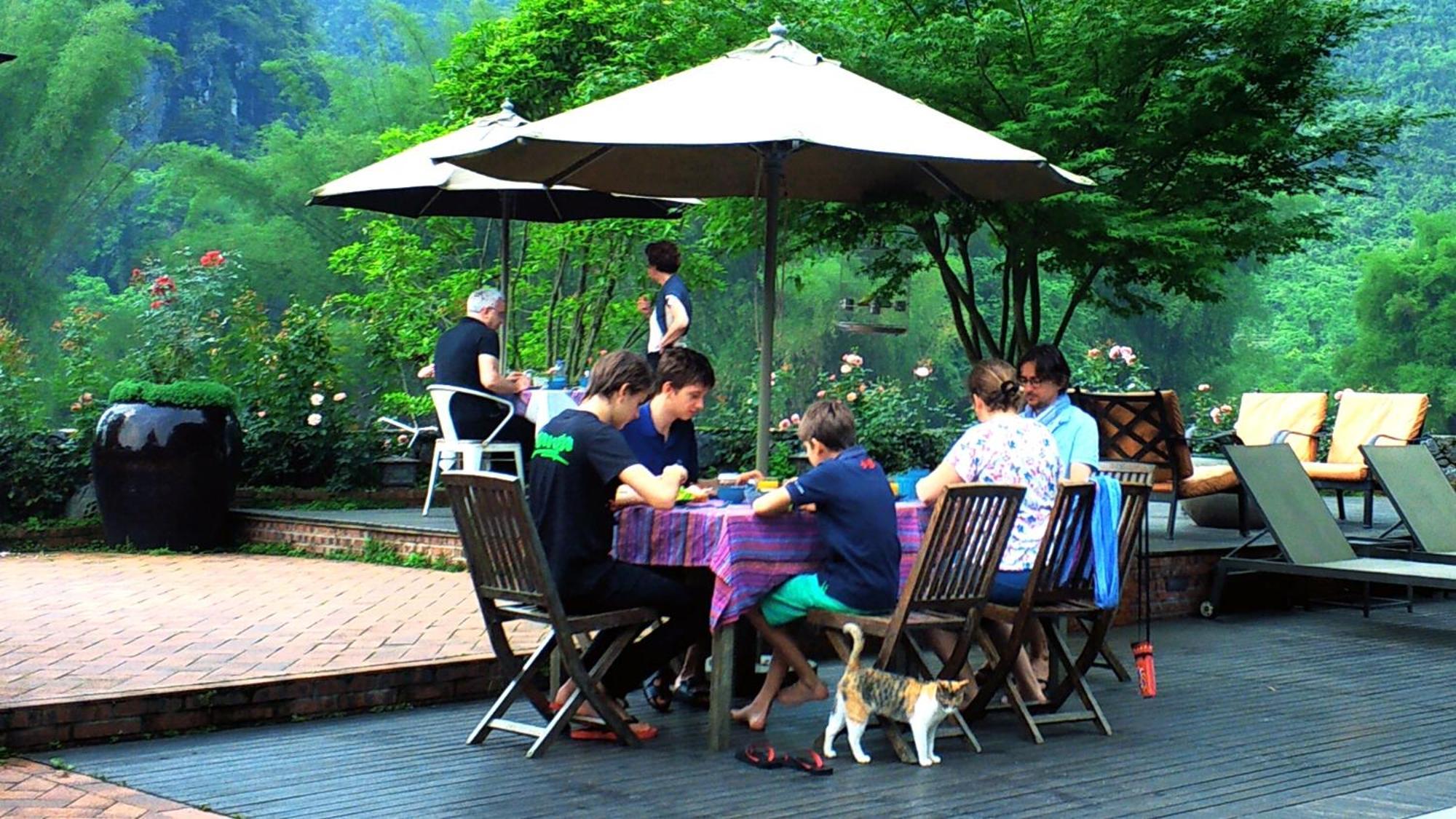 The Apsara Lodge Янгшуо Екстериор снимка